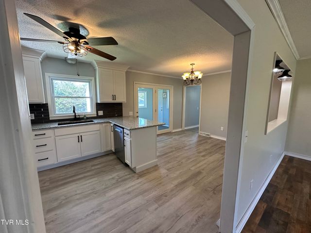 106 Buffalo Court, Erwin, TN 37650