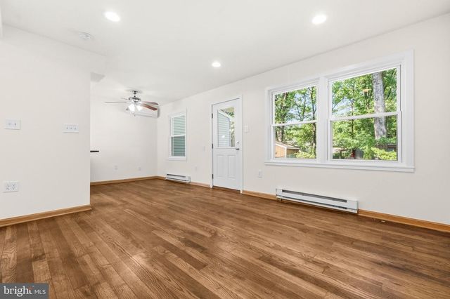 15-D LAUREL HILL RD, Greenbelt, MD 20770