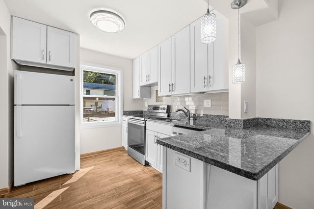 15-D LAUREL HILL RD, Greenbelt, MD 20770
