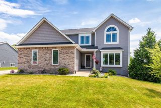 833 Goldenview COURT, Oconomowoc, WI 53066