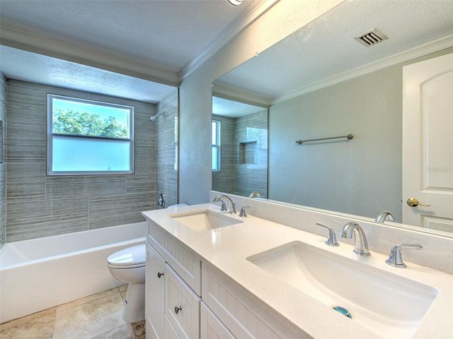 4711 W SAN RAFAEL STREET, Tampa, FL 33629