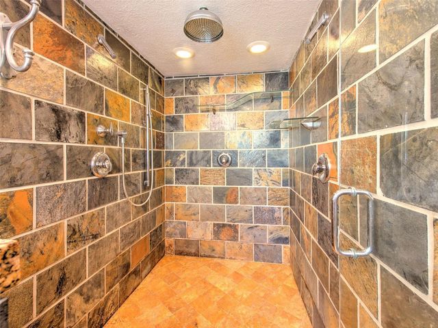 4711 W SAN RAFAEL STREET, Tampa, FL 33629