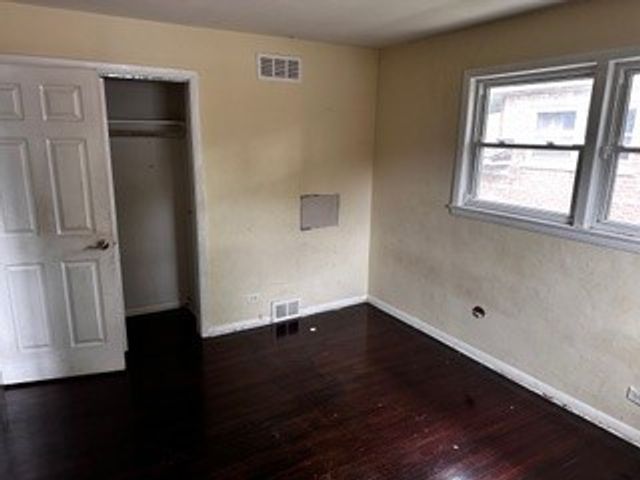 15112 E END Avenue, Dolton, IL 60419