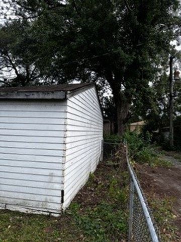 15112 E END Avenue, Dolton, IL 60419