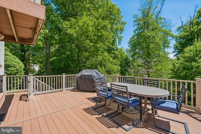 6 LOCUST WAY, Lafayette Hill, PA 19444