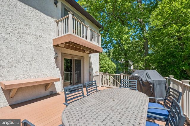 6 LOCUST WAY, Lafayette Hill, PA 19444