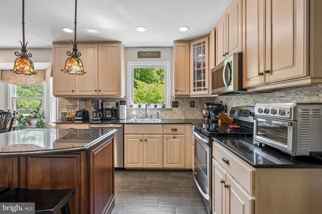6 LOCUST WAY, Lafayette Hill, PA 19444