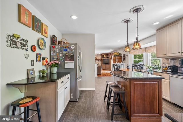 6 LOCUST WAY, Lafayette Hill, PA 19444