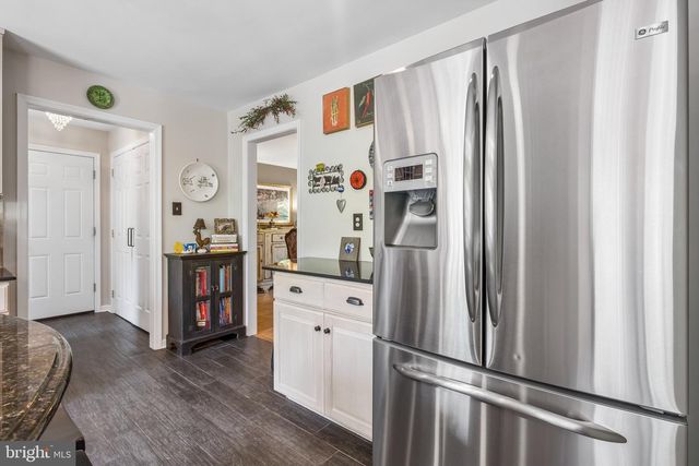 6 LOCUST WAY, Lafayette Hill, PA 19444