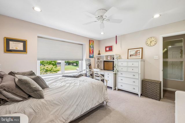 6 LOCUST WAY, Lafayette Hill, PA 19444