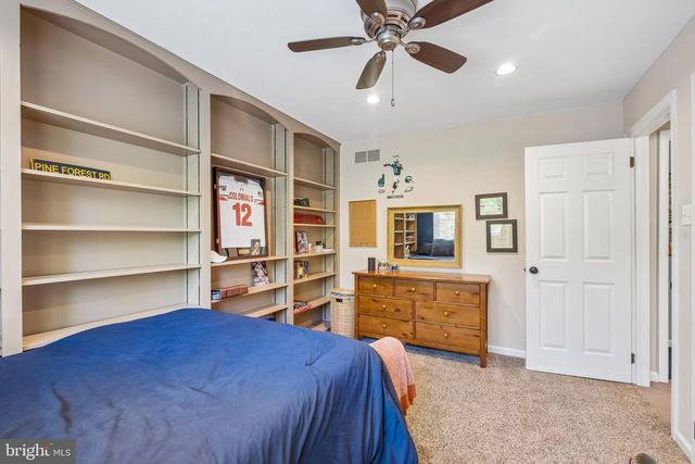 6 LOCUST WAY, Lafayette Hill, PA 19444