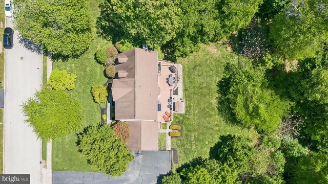 6 LOCUST WAY, Lafayette Hill, PA 19444