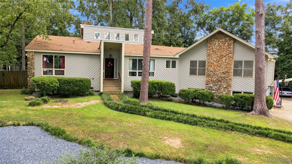 3324 STRATTON Court, Montgomery, AL 36109