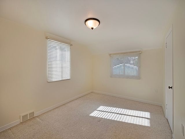 438 Sleepy Hollow Road, Mt Lebanon, PA 15228