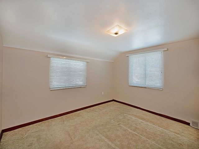 438 Sleepy Hollow Road, Mt Lebanon, PA 15228