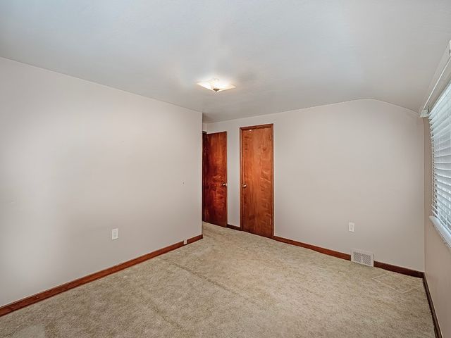 438 Sleepy Hollow Road, Mt Lebanon, PA 15228