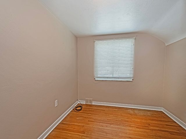 438 Sleepy Hollow Road, Mt Lebanon, PA 15228