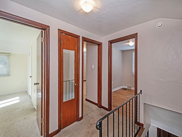 438 Sleepy Hollow Road, Mt Lebanon, PA 15228