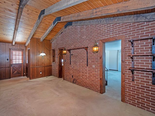 438 Sleepy Hollow Road, Mt Lebanon, PA 15228