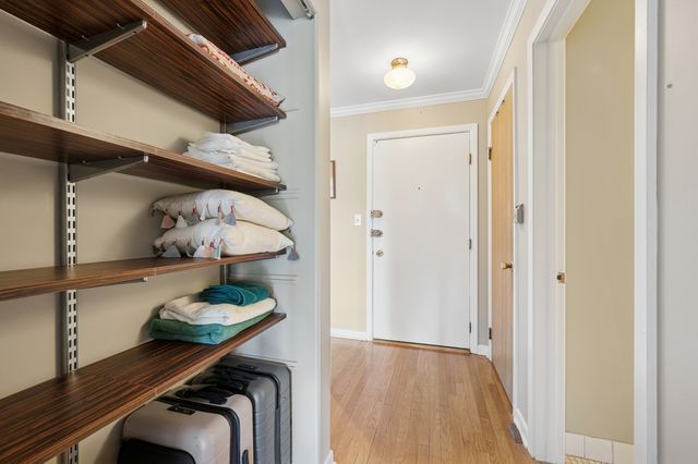 2033 Sherman Avenue 409, Evanston, IL 60201