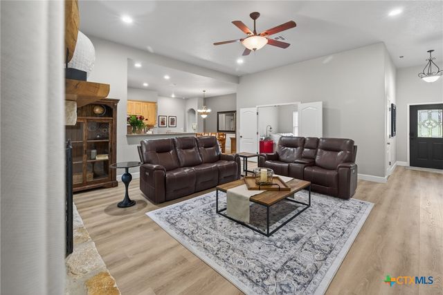 659 Winding View, New Braunfels, TX 78132