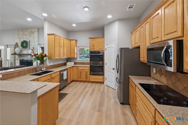 659 Winding View, New Braunfels, TX 78132