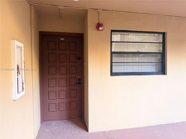 10835 SW 112th Ave 116, Miami, FL 33176