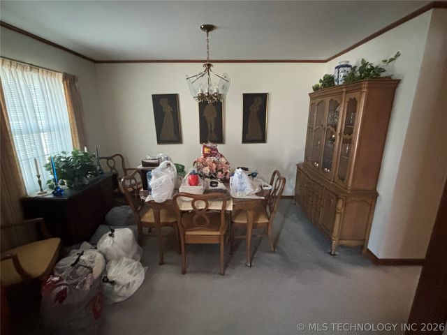 5859 S Quebec Avenue, Tulsa, OK 74135