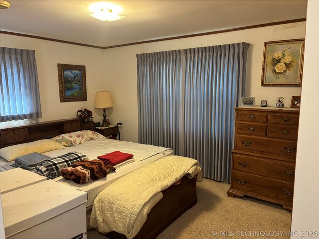 5859 S Quebec Avenue, Tulsa, OK 74135