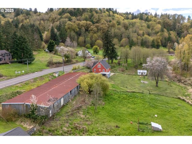 18483 Beaver Falls Rd, Clatskanie, OR 97016