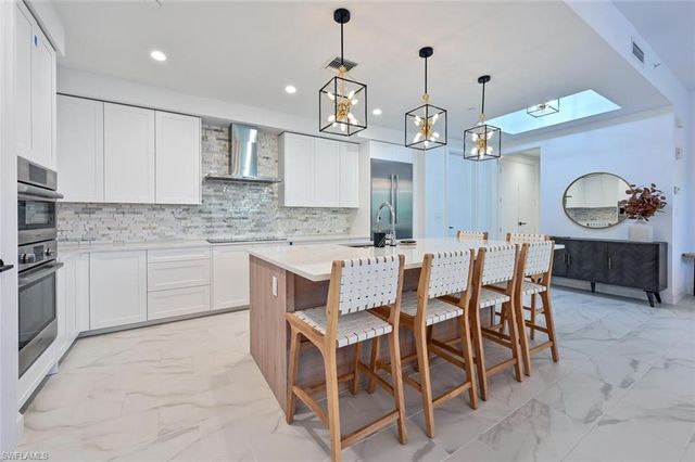 1115 Central AVE 243, Naples, FL 34102