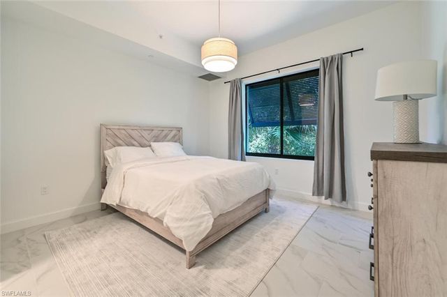 1115 Central AVE 243, Naples, FL 34102