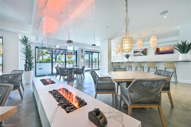 1115 Central AVE 243, Naples, FL 34102