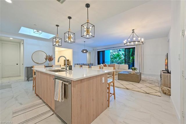 1115 Central AVE 243, Naples, FL 34102