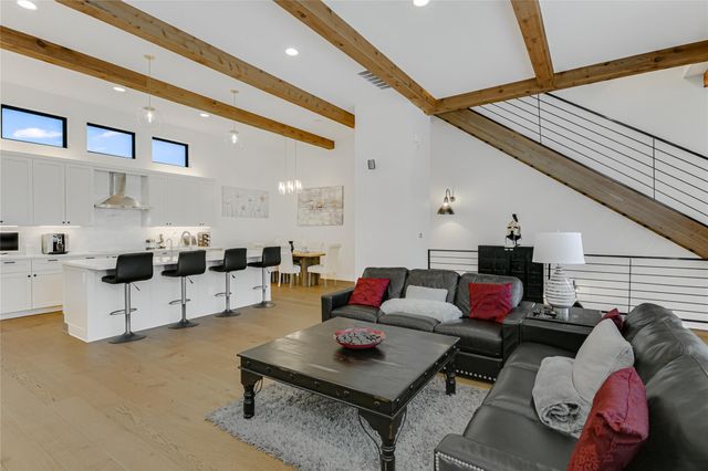 13322 Galleria CIR, Austin, TX 78738