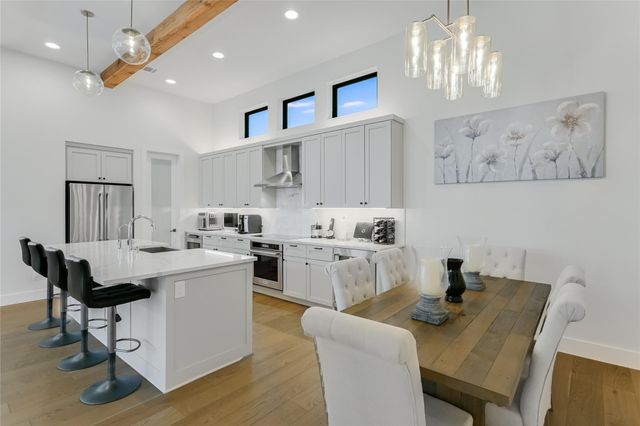 13322 Galleria CIR, Austin, TX 78738