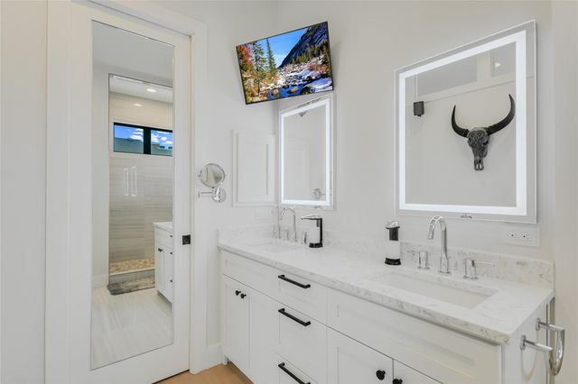 13322 Galleria CIR, Austin, TX 78738