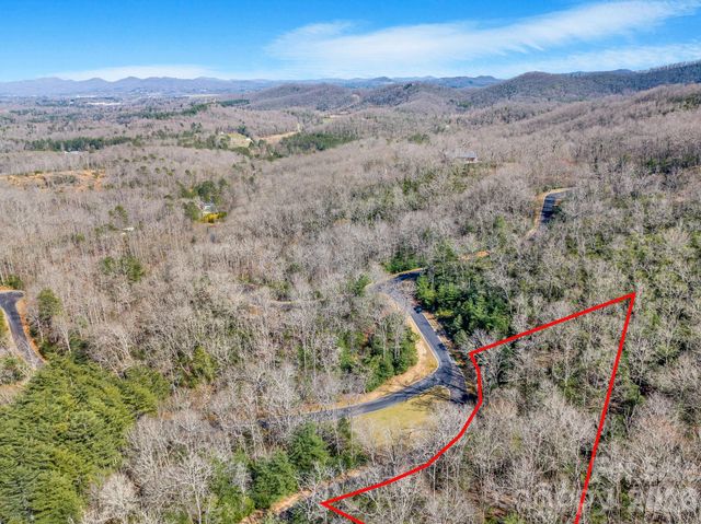 116 May Fly Lane 116, Horse Shoe, NC 28742