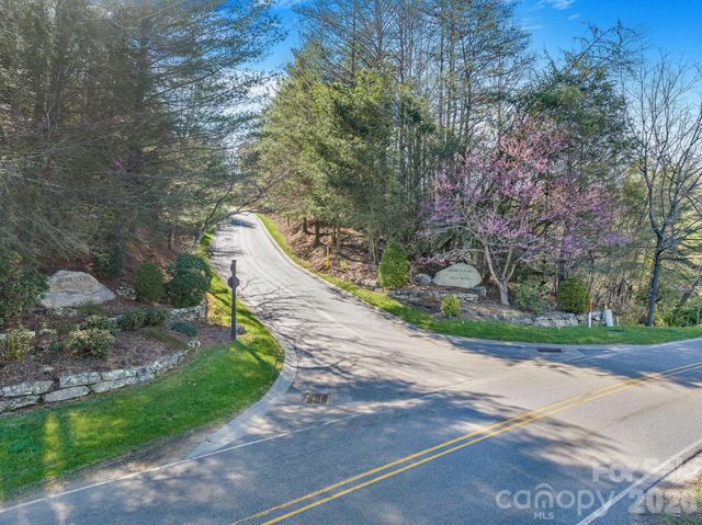 116 May Fly Lane 116, Horse Shoe, NC 28742