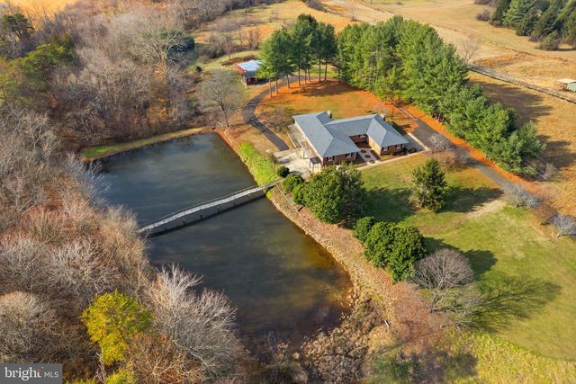 375 SEVEN PONDS RD, Amissville, VA 20106