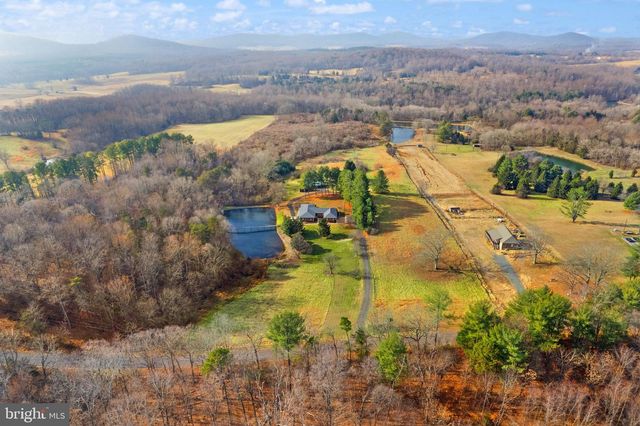 375 SEVEN PONDS RD, Amissville, VA 20106