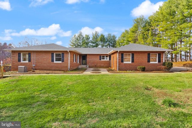375 SEVEN PONDS RD, Amissville, VA 20106