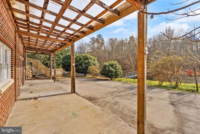 375 SEVEN PONDS RD, Amissville, VA 20106