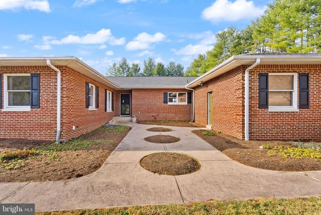 375 SEVEN PONDS RD, Amissville, VA 20106