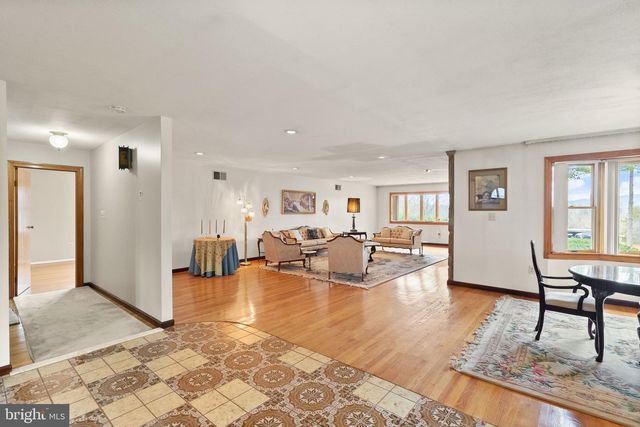 375 SEVEN PONDS RD, Amissville, VA 20106