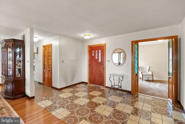 375 SEVEN PONDS RD, Amissville, VA 20106