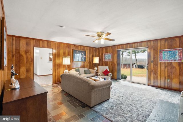 375 SEVEN PONDS RD, Amissville, VA 20106