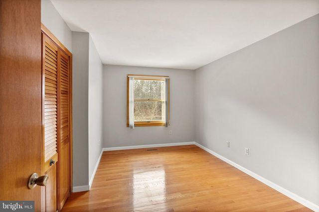 375 SEVEN PONDS RD, Amissville, VA 20106