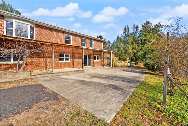 375 SEVEN PONDS RD, Amissville, VA 20106