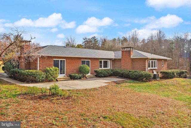 375 SEVEN PONDS RD, Amissville, VA 20106